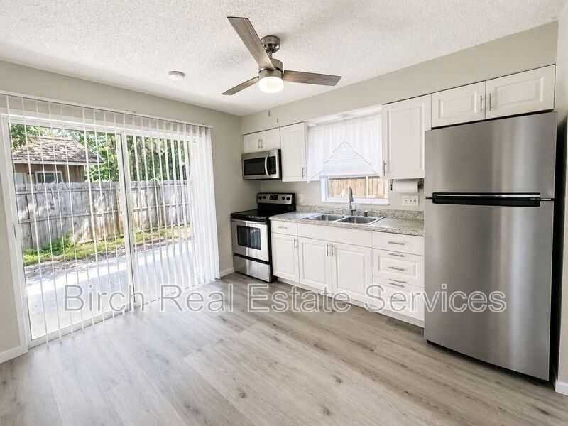 447 2nd Ave #447 - Photo 5 of 10