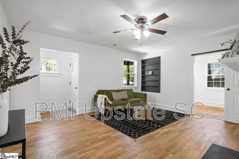 7 Sunshine Ave - Photo 5 of 21