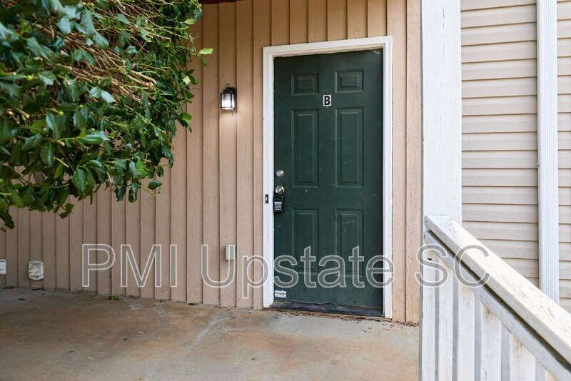 111 Charlestowne Way #B - Photo 3 of 17