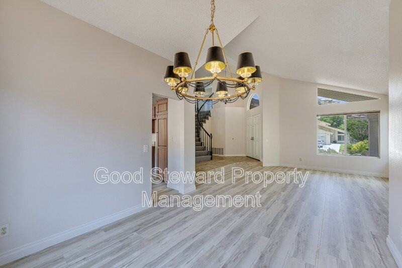 734 Morita Dr - Photo 6 of 36