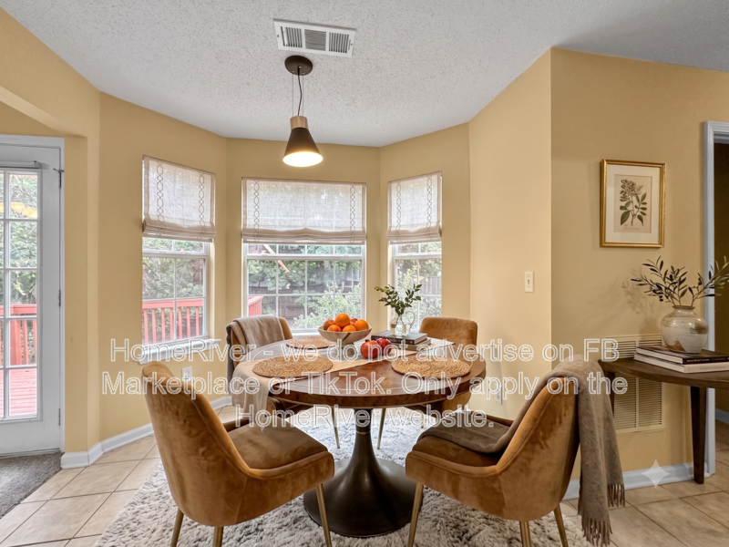 10761 Tara Village Way - Photo 4 of 24