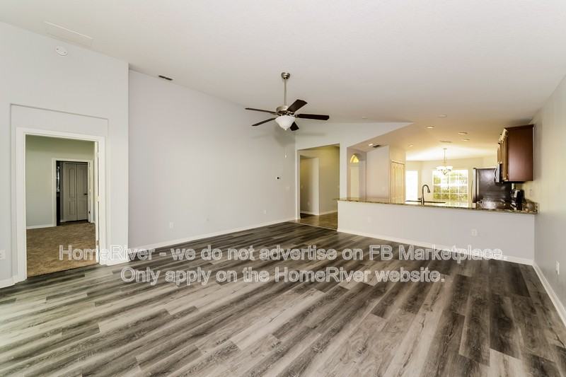 10520 Standing Stone Dr - Photo 3 of 21