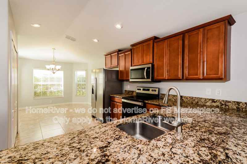 10520 Standing Stone Dr - Photo 6 of 21