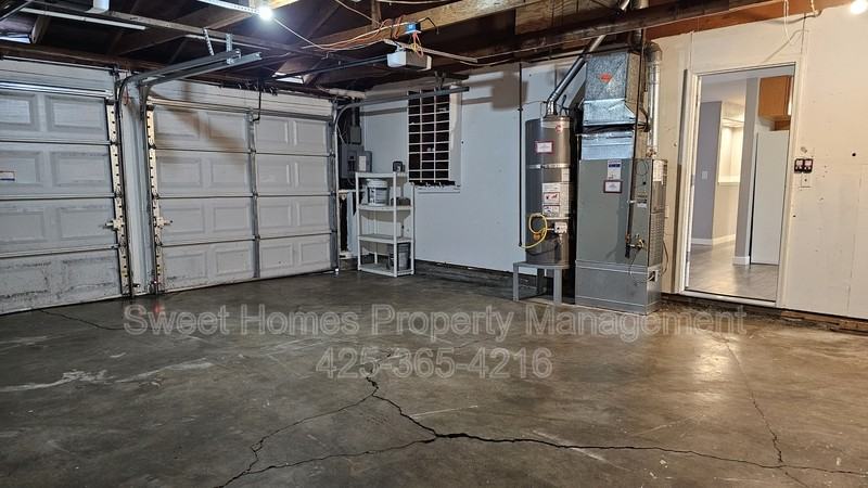 12828 111th Ave Ne - Photo 2 of 23