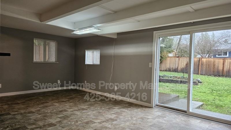 12828 111th Ave Ne - Photo 6 of 23