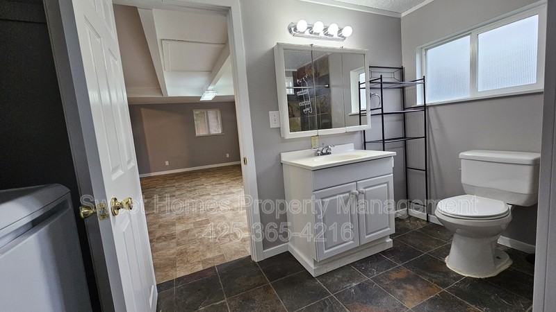 12828 111th Ave Ne - Photo 7 of 18