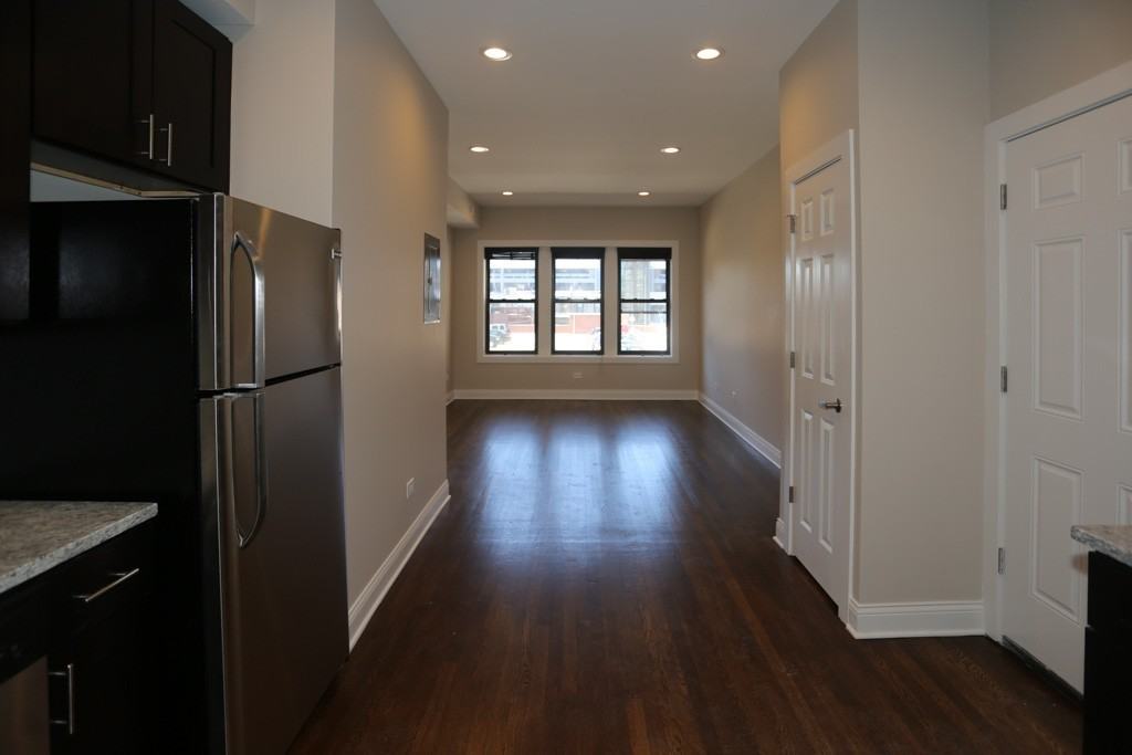 527 W Barry Ave #2N - Photo 5 of 17