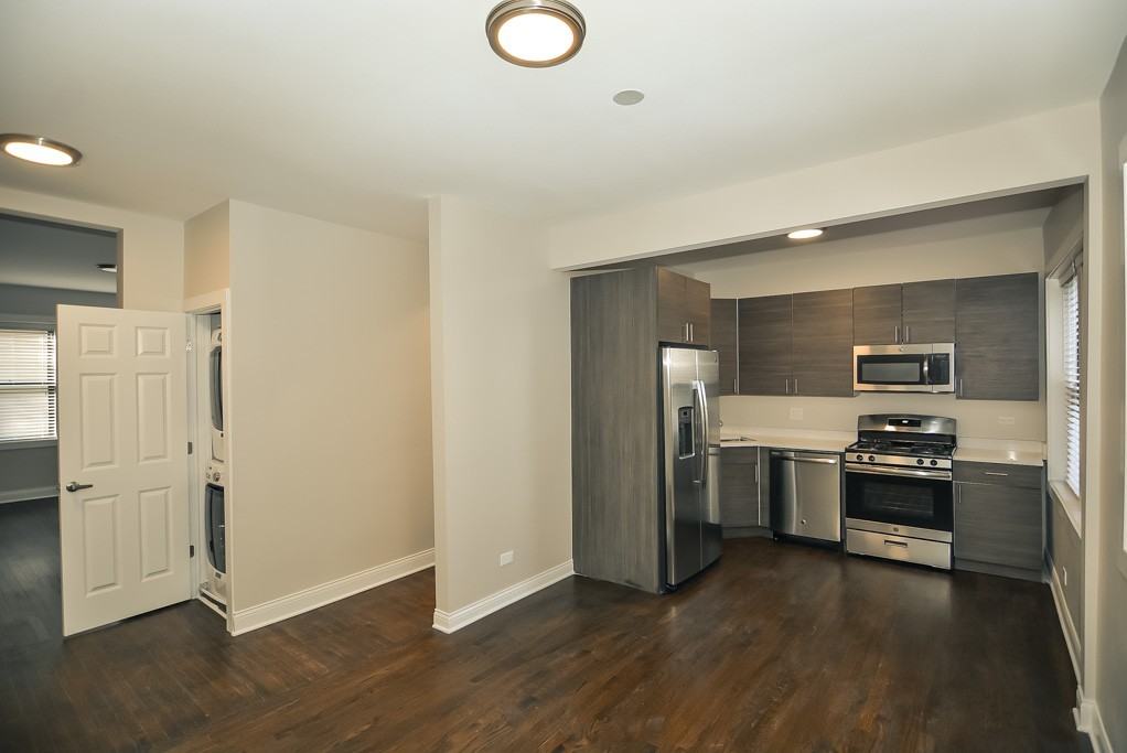 2230 N Sawyer Ave #1W - Photo 7 of 20