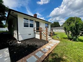 featured image of 109 Dime St #B
