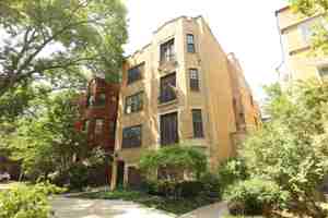 featured image of 1352 W Carmen Ave #1N