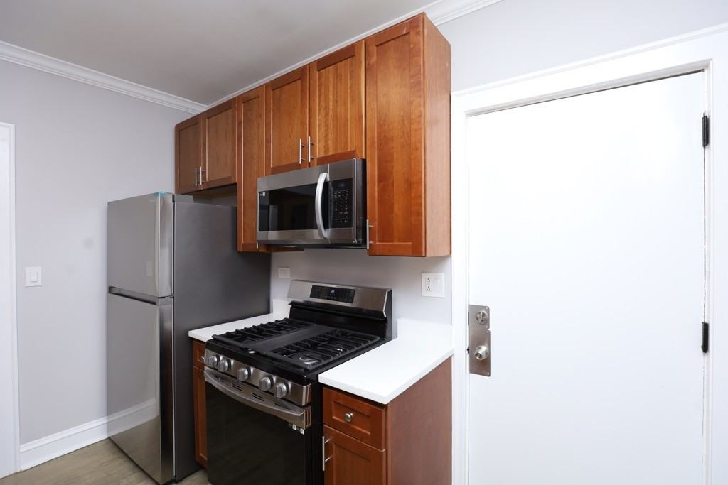 1352 W Carmen Ave #1N - Photo 5 of 21