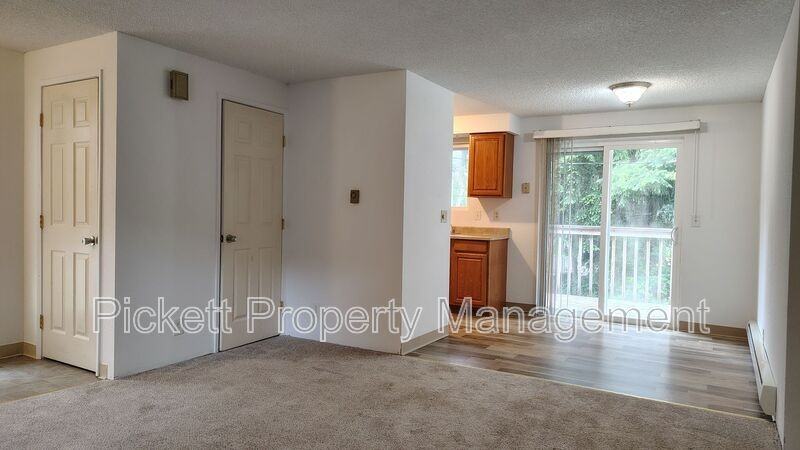 1803 Winfield Ave #B - Photo 6 of 14