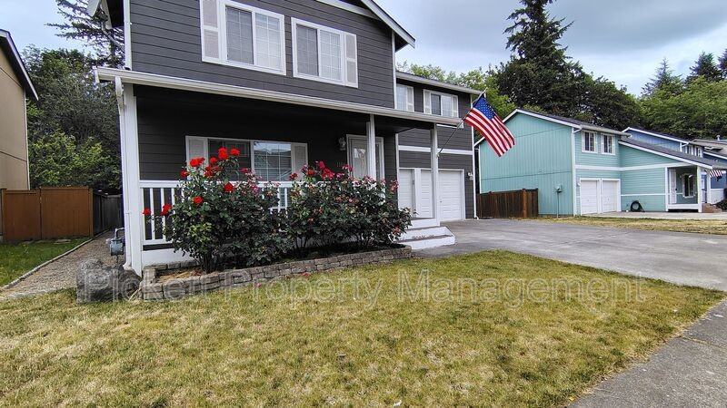 1108 Ne Beaumont Ln - Photo 2 of 17