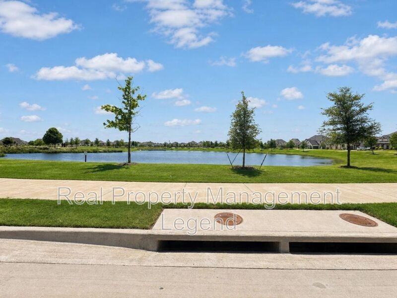 1304 Limestone Ridge Rd - Photo 2 of 14