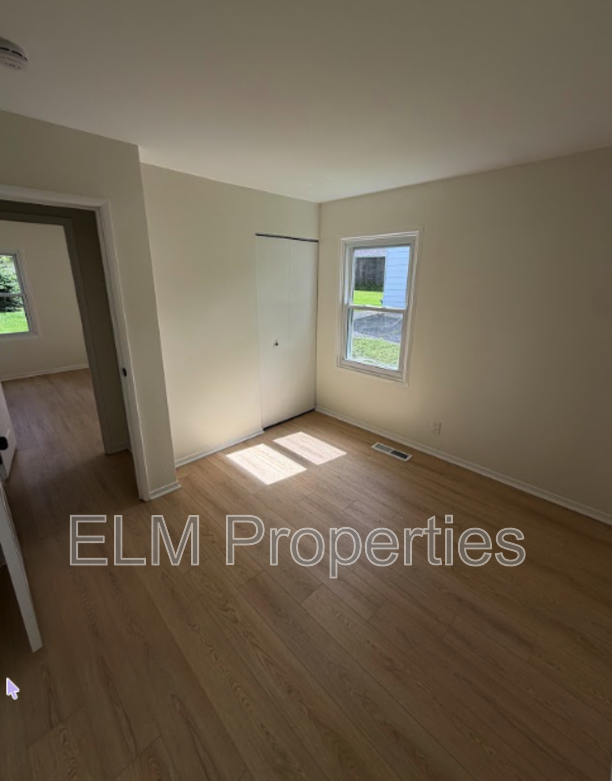 7406 Smithfield Ave - Photo 7 of 12