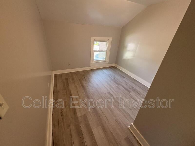 2401 Miner St #3 - Photo 3 of 6