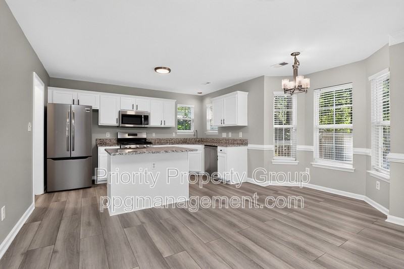 6424 Spanish Moss Ln - Photo 7 of 31