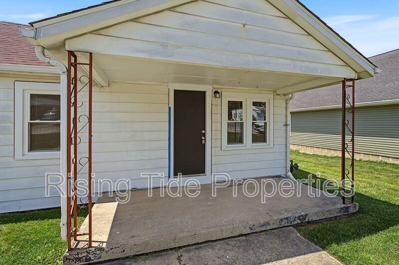 1607 Montgomery Ave - Photo 4 of 34