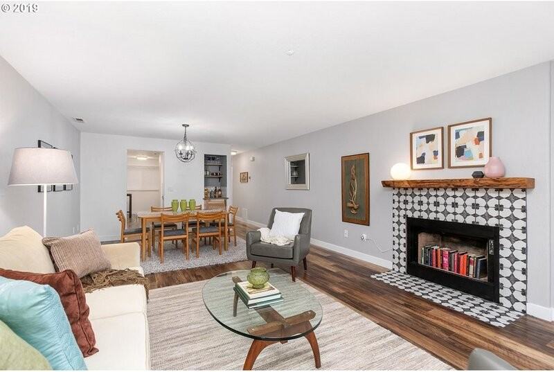 6734 N Richmond Ave - Photo 4 of 21
