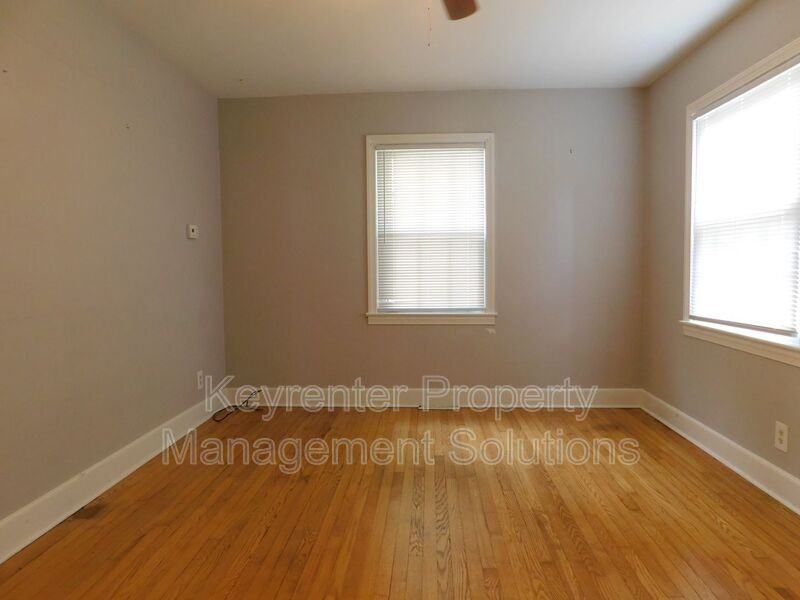 325 James Ave - Photo 6 of 28