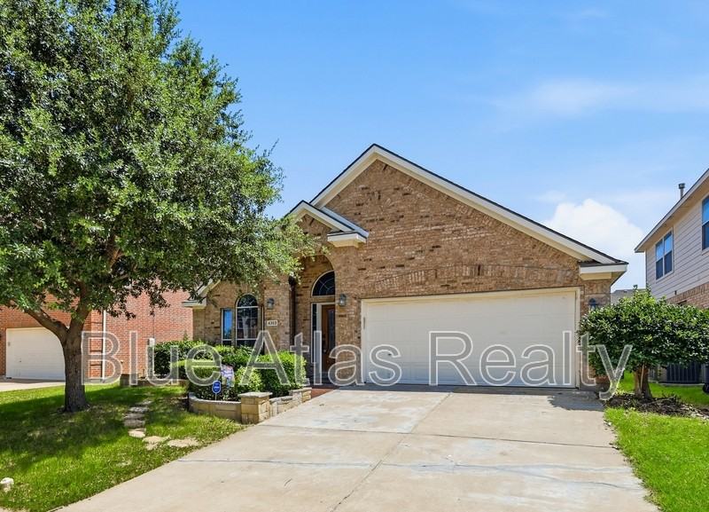 4353 Mountain Crest Dr - Photo 2 of 21