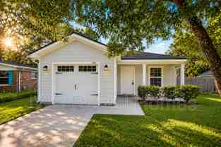 2923 W 3rd St - Photo 1 of 1