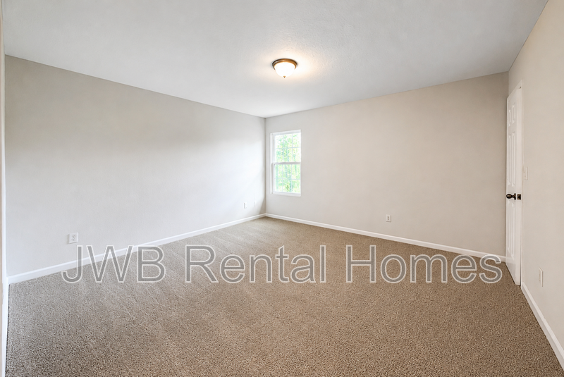 2923 W 3rd St - Photo 6 of 16