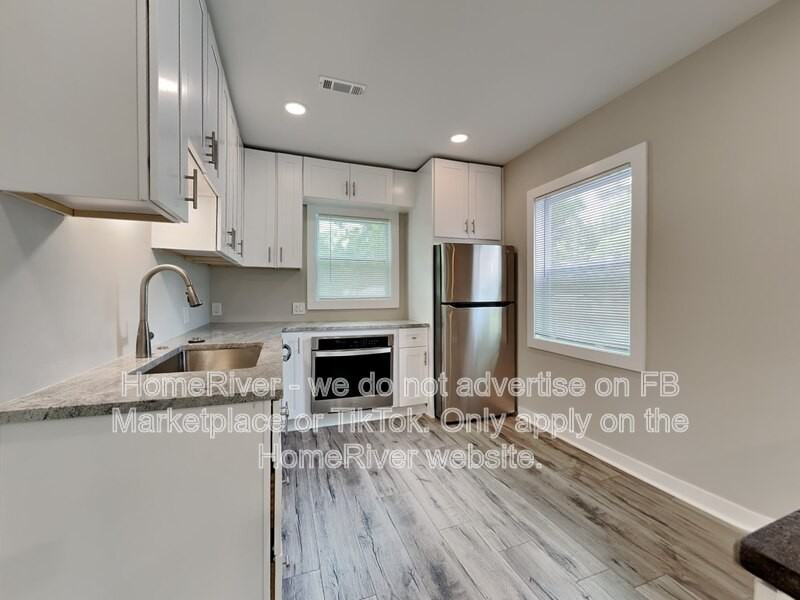 1915 Ham Dr - Photo 5 of 22