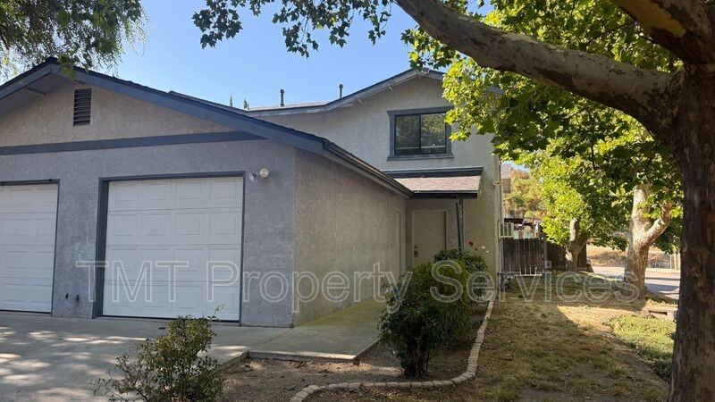 535 - Photo 2 of 19