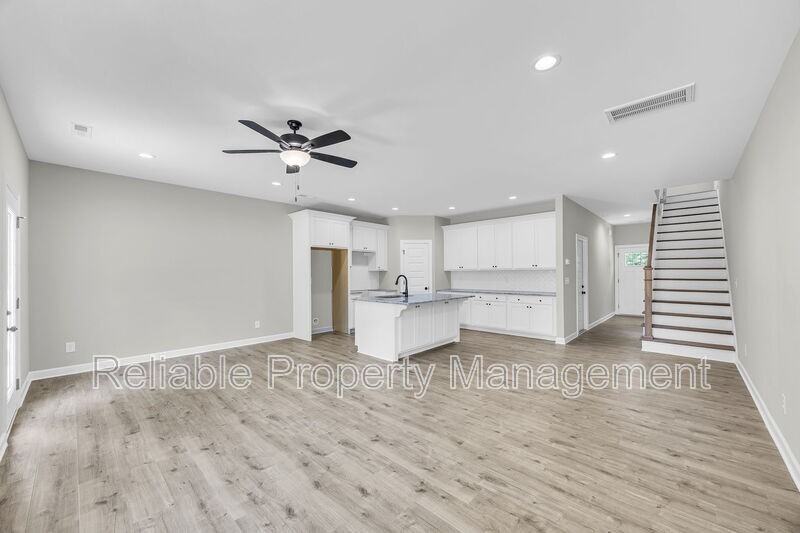 503 B H Parrish Rd - Photo 4 of 13