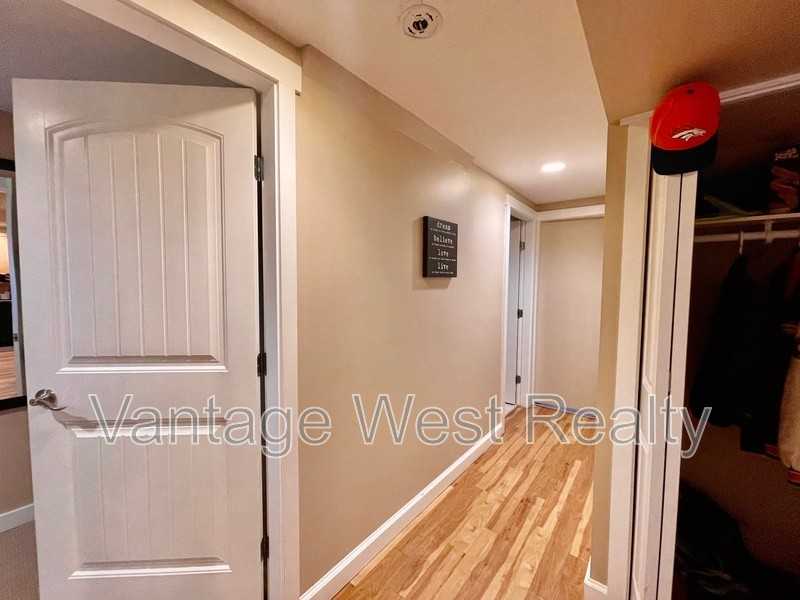 790 - Photo 5 of 15