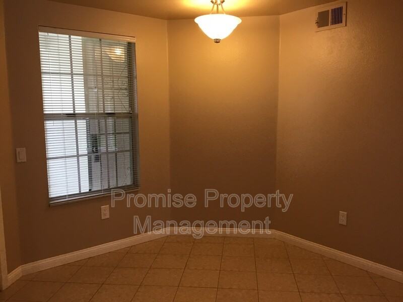 5247 Hubbert St - Photo 4 of 17