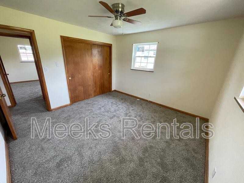 3670 Teays Valley Rd - Photo 5 of 10