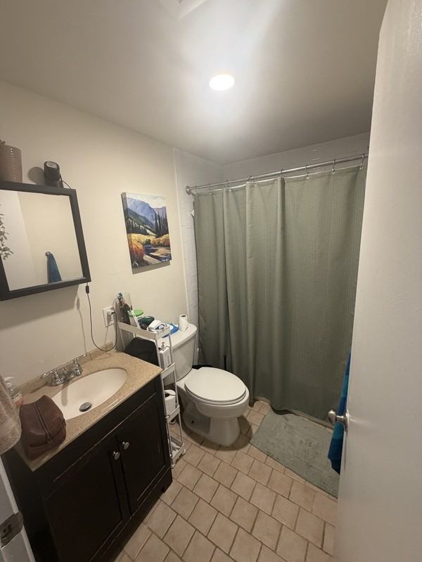 1526 Christian St - Photo 6 of 11