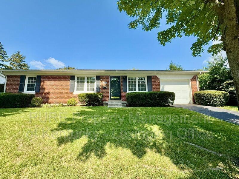 2077 Dogwood Dr - Photo 2 of 36