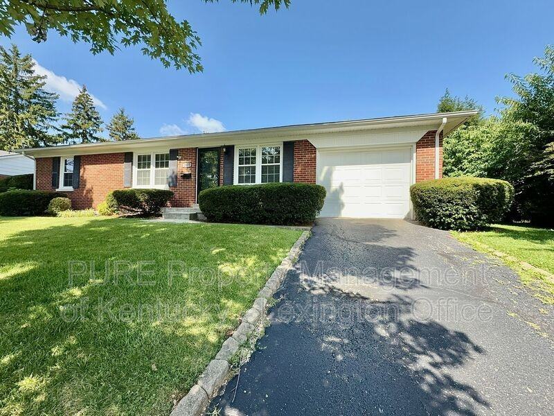 2077 Dogwood Dr - Photo 3 of 36