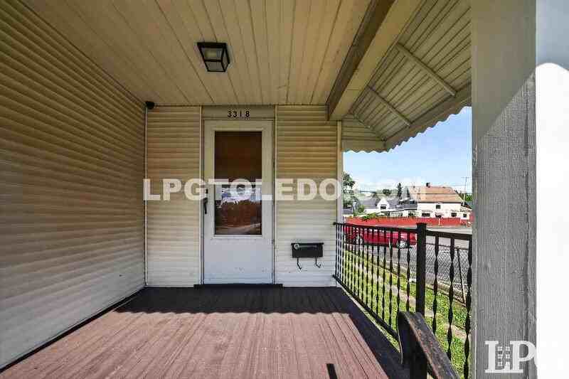 3318 Stickney Ave - Photo 3 of 38