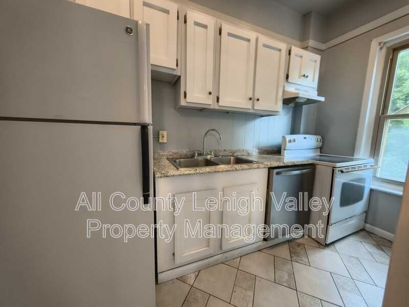 127 N 12th St - Photo 2 of 12