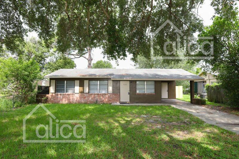 2242 Willie Mays Pkwy - Photo 2 of 27