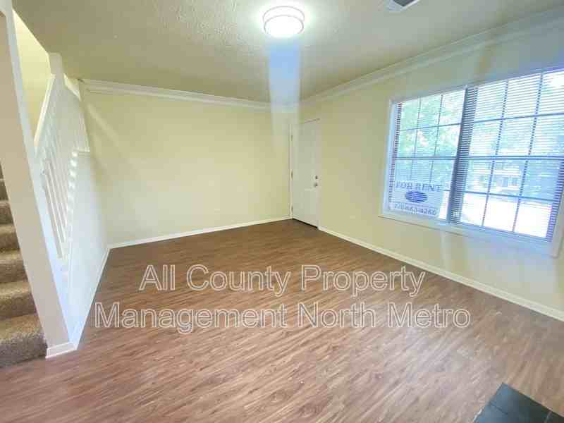 3054 Destin Cir - Photo 4 of 14