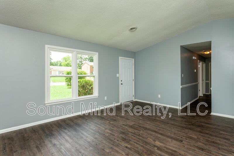 1309 Sportsman Trl - Photo 4 of 27