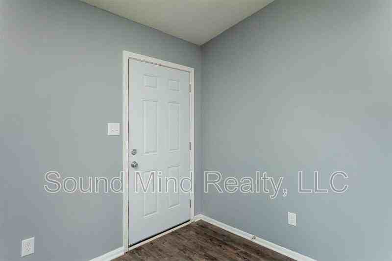 1309 Sportsman Trl - Photo 6 of 27