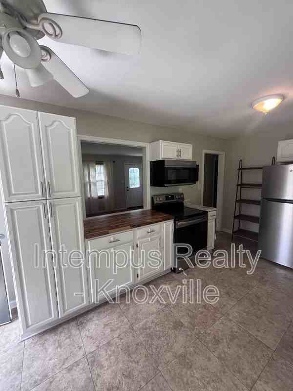 7931 W Cliff Dr - Photo 7 of 20
