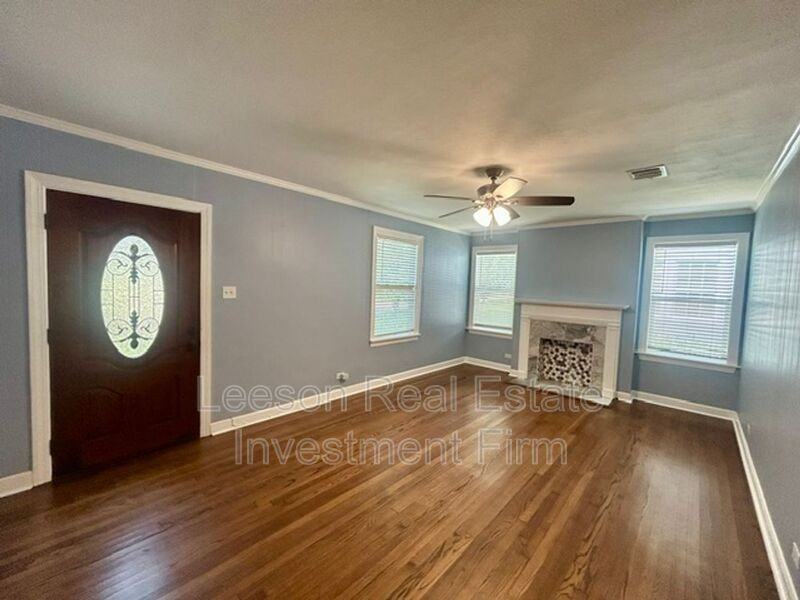 122 E Dalzell St - Photo 6 of 33