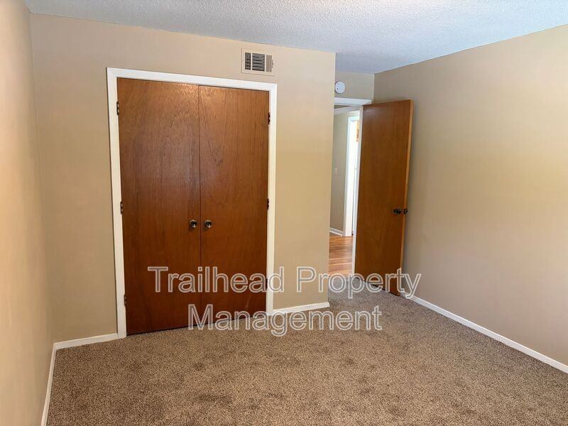 5884 W 58th St #200 - Photo 4 of 10