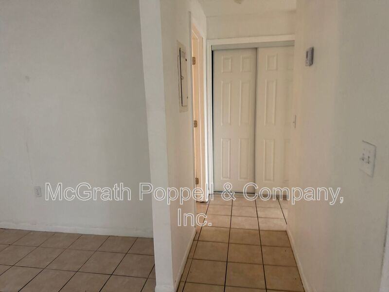 3828 Lakeshore Dr #B - Photo 7 of 13