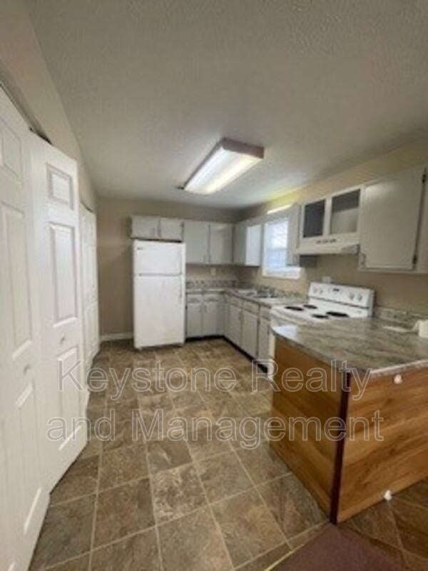298 Thompsonville Ln #702 - Photo 2 of 10