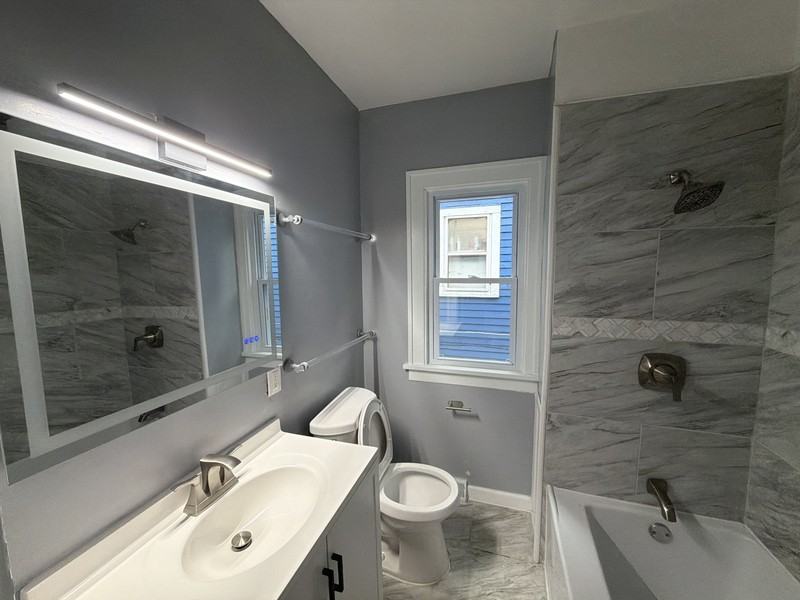 11223 Nelson Ave - Photo 6 of 17