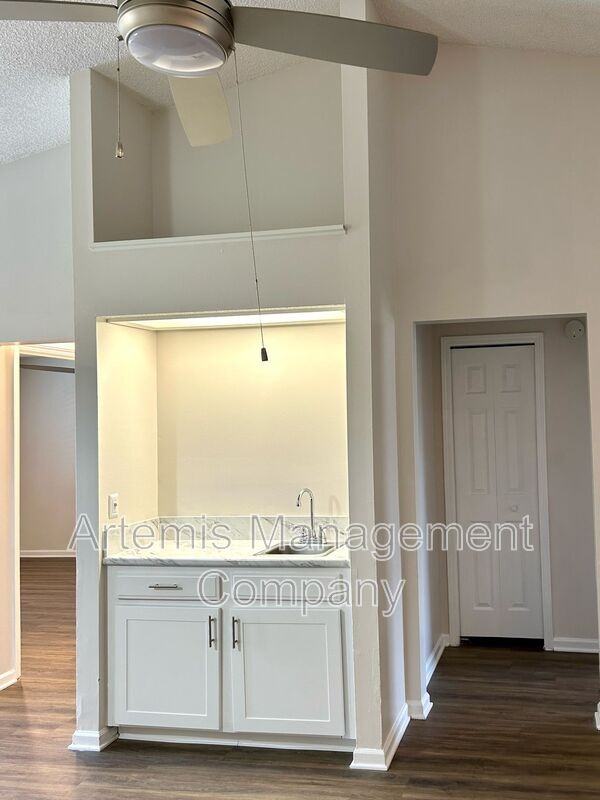 1278 Montecello Dr - Photo 7 of 15