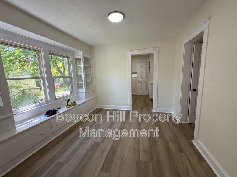 3524 E 143rd St - Photo 2 of 10